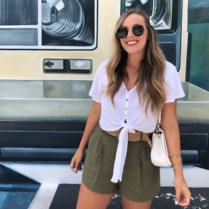 Meet your Posher, Megan